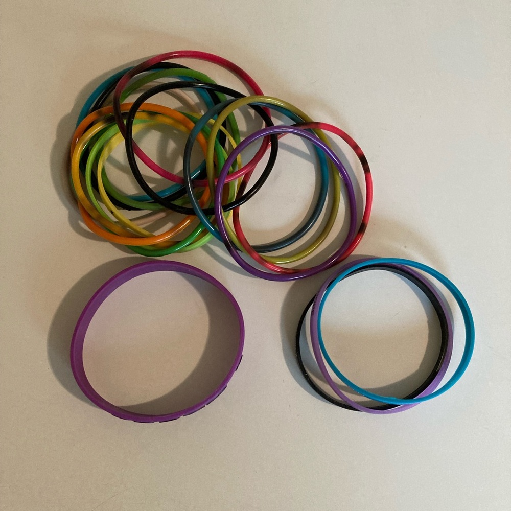 Bracelets bundle FREE w/10$ purchase